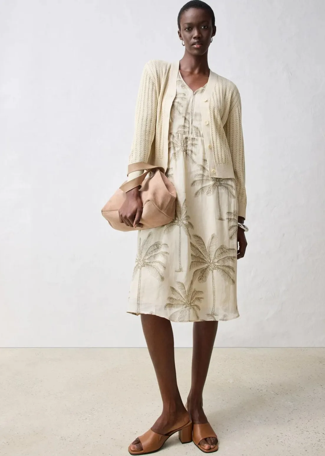 Ajour-Strickjacke mit Leinenanteil