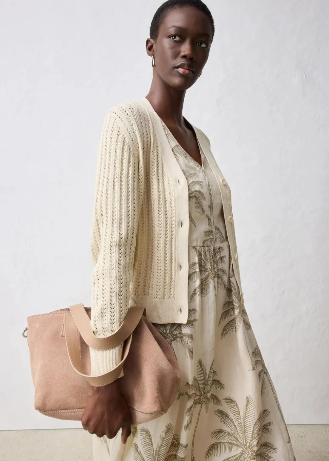 Ajour-Strickjacke mit Leinenanteil