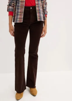 Ausgestellte Cordhose