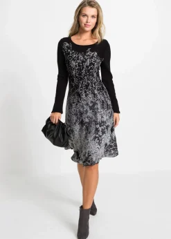 Ausgestelltes Jacquard-Strickkleid