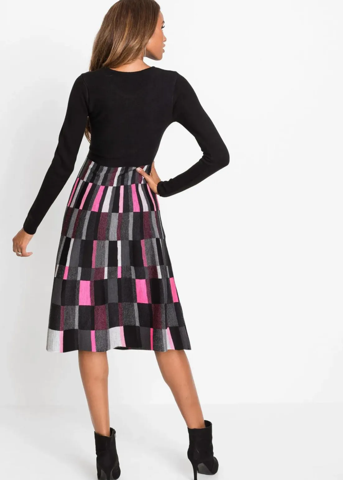 Ausgestelltes Jacquard-Strickkleid