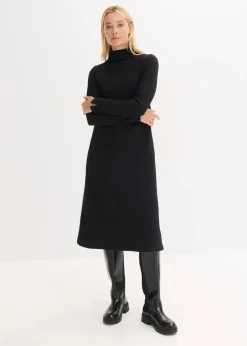 Ausgestelltes Midikleid