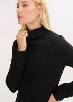 Ausgestelltes Midikleid