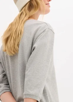 Ausgestelltes Sweatkleid