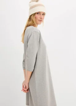 Ausgestelltes Sweatkleid