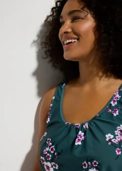 Badeanzug in Ballonform