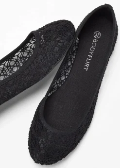 Ballerinas mit Spitze