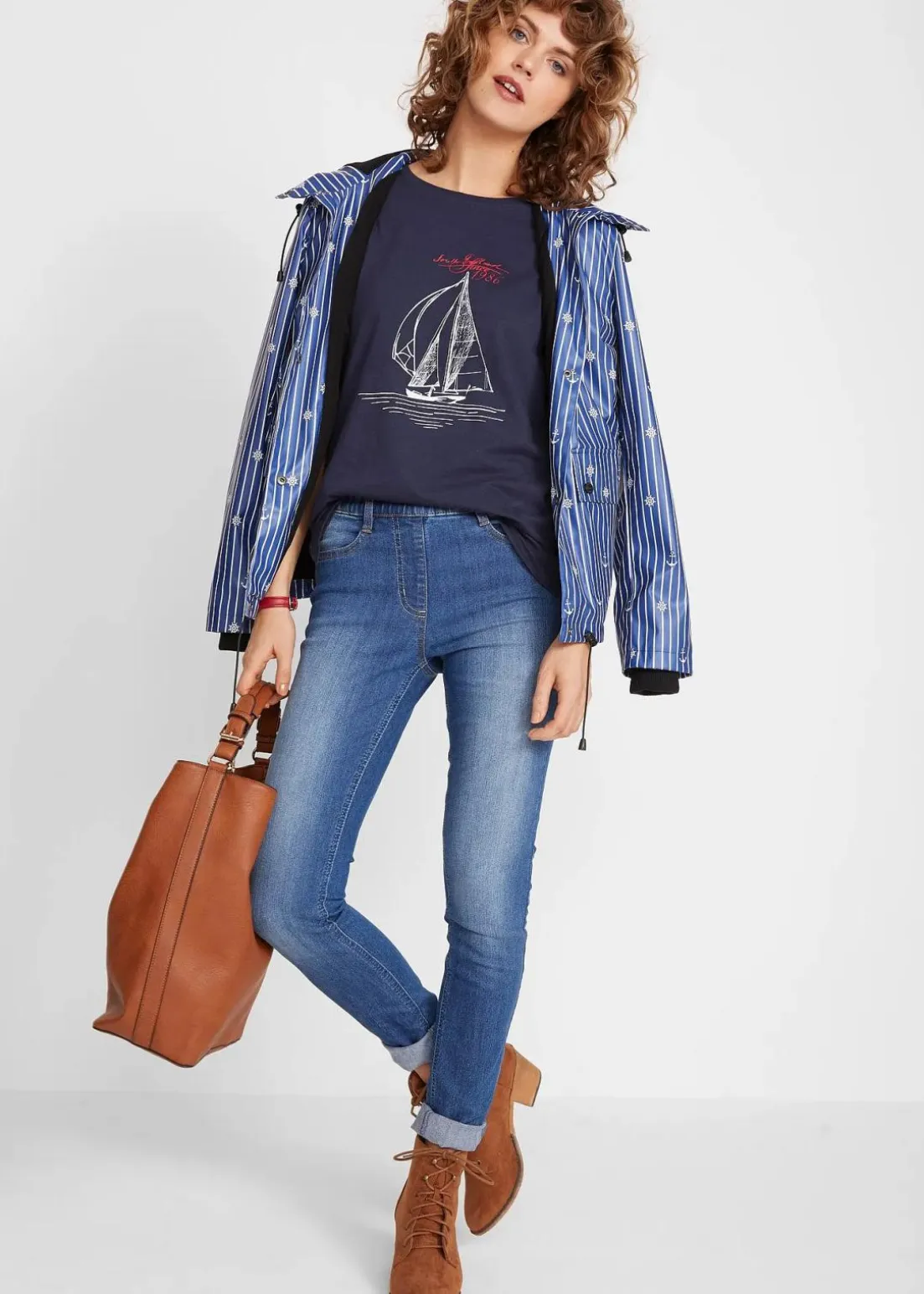 Baumwoll T-Shirt mit Seitenschlitz und Druck