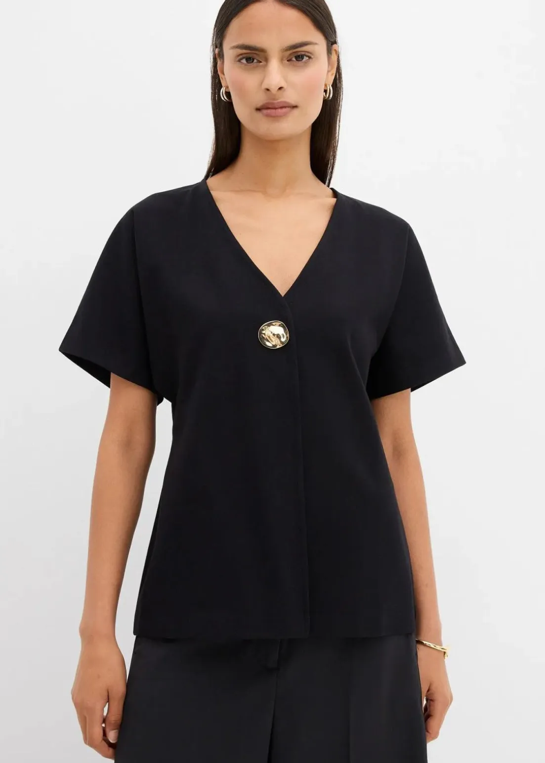 Bequeme Weste mit Zierknopf aus Punto di Roma