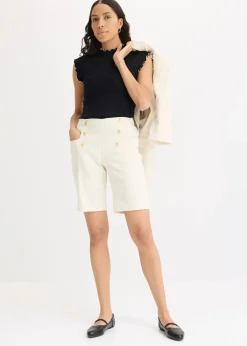 Bermuda mit dekorativen Knöpfen