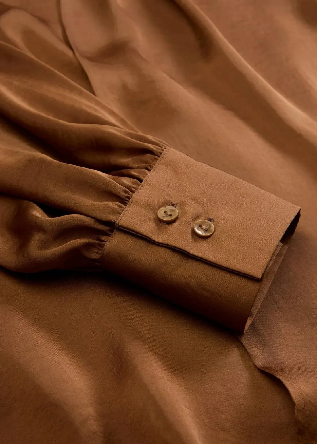 Bluse aus fließendem Satin