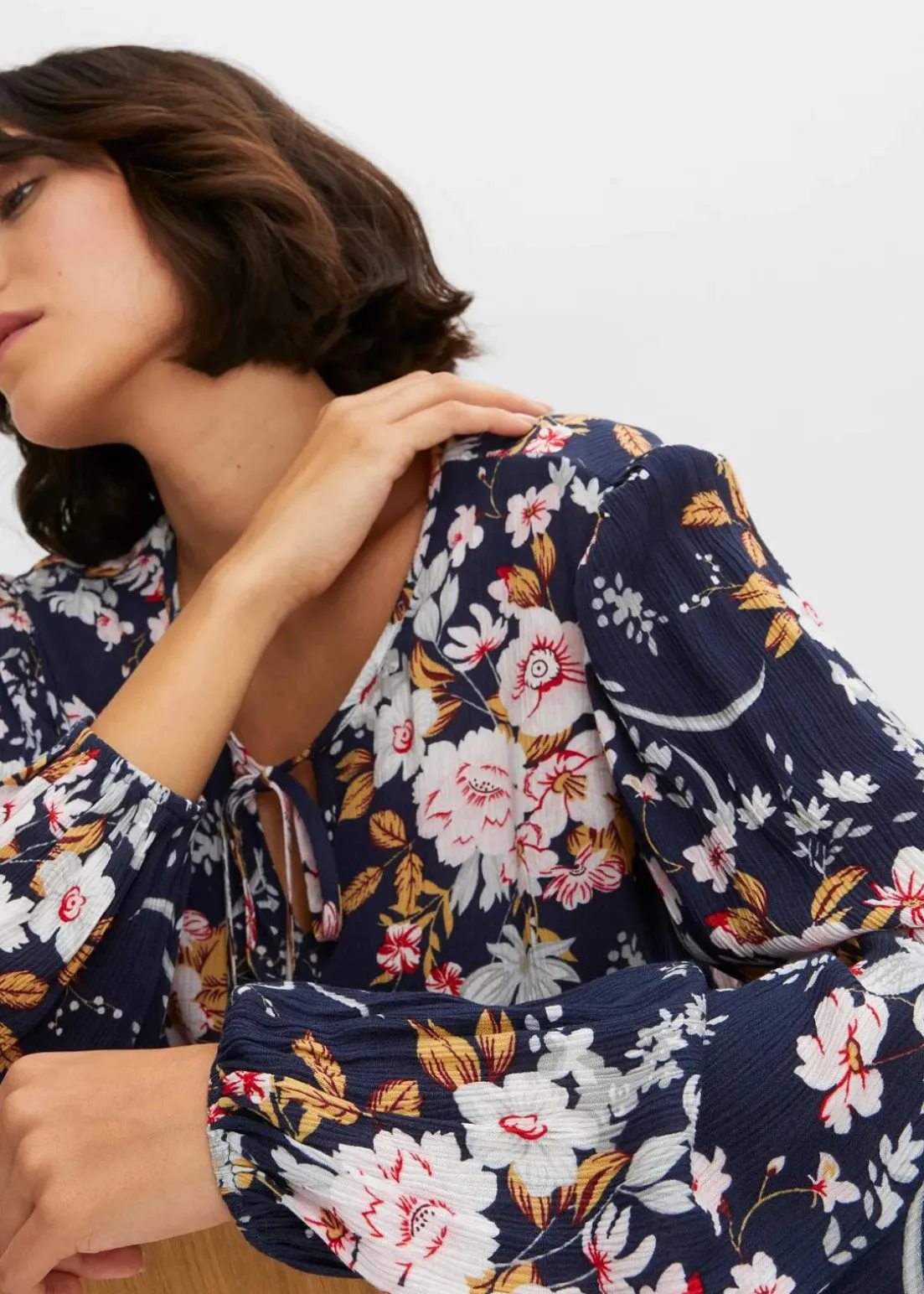 Bluse aus reiner Viskose