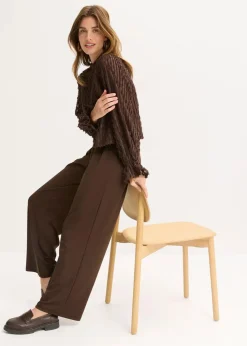 Bluse aus strukturiertem Material