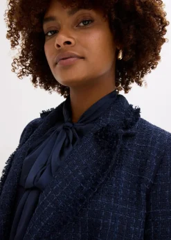 Bouclé-Blazer mit dekorativen Knöpfen