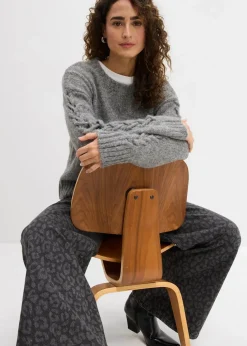 Boxy-Pullover mit geflochtenen Ärmeln