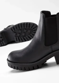 Chelsea Boot