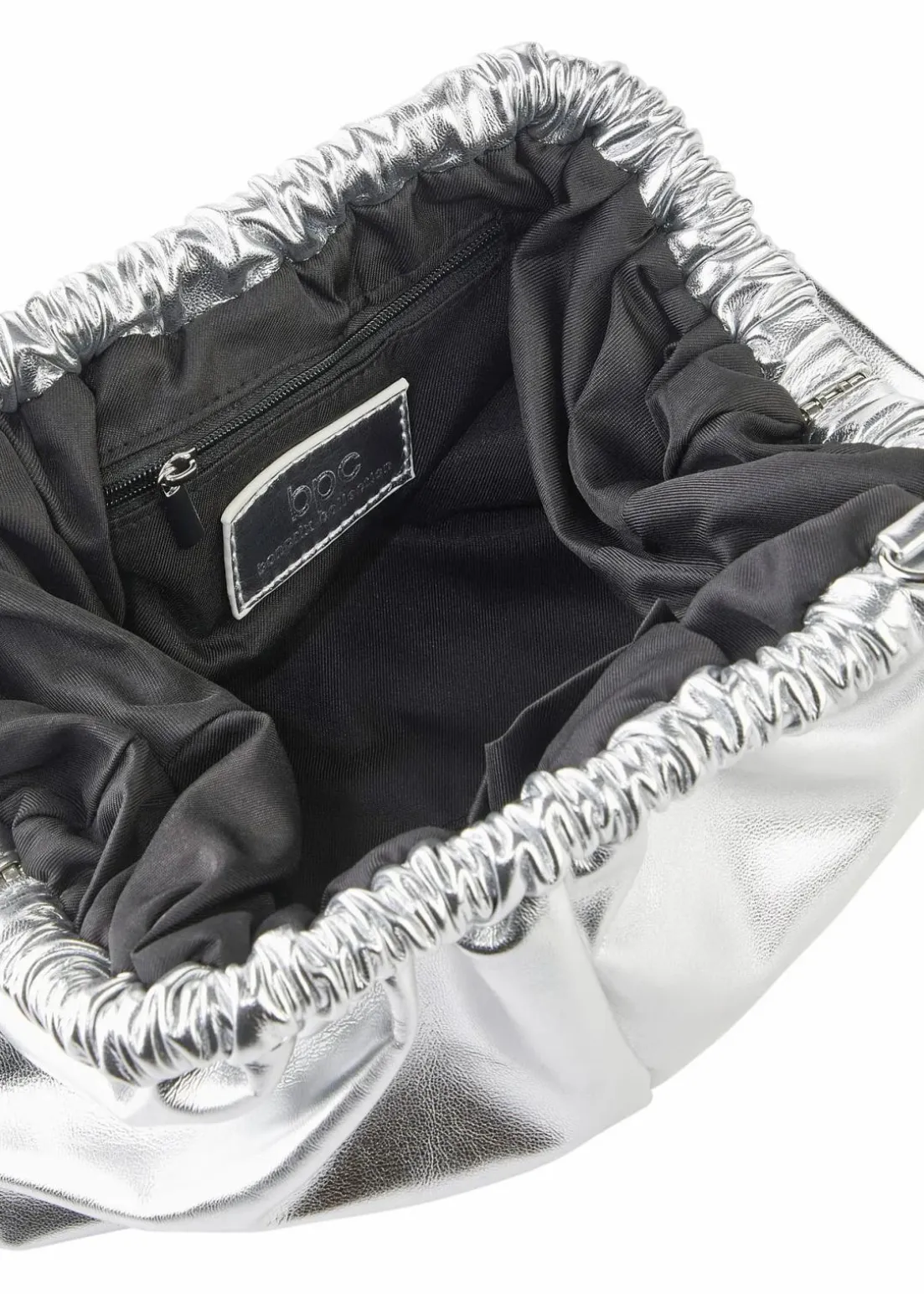 Clutch mit abnehmbarem Taschengurt