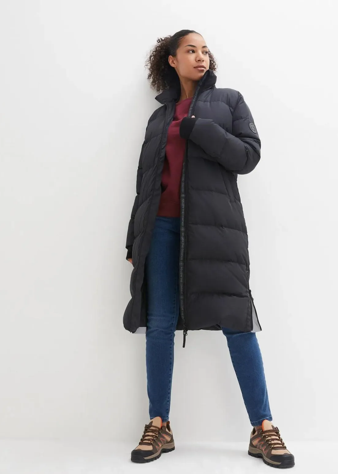 Daunenmantel mit recycelter Daune und isolierender Wärmetechnologie