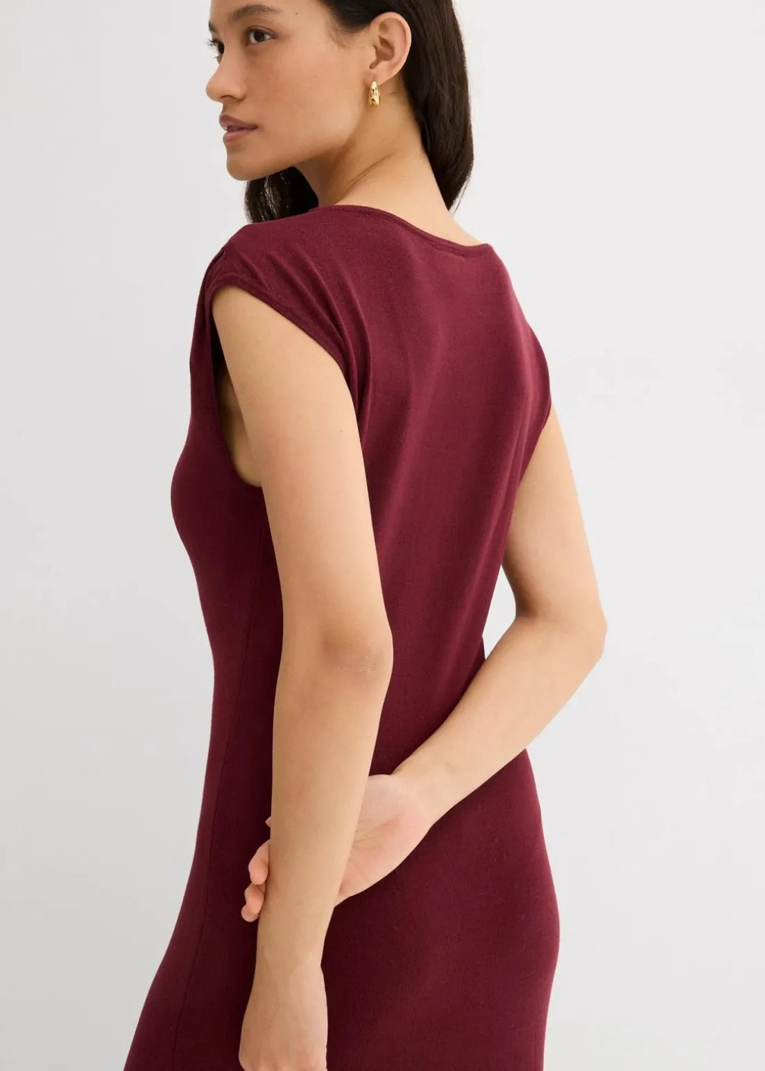 Feinstrickkleid aus Viskose-Mix