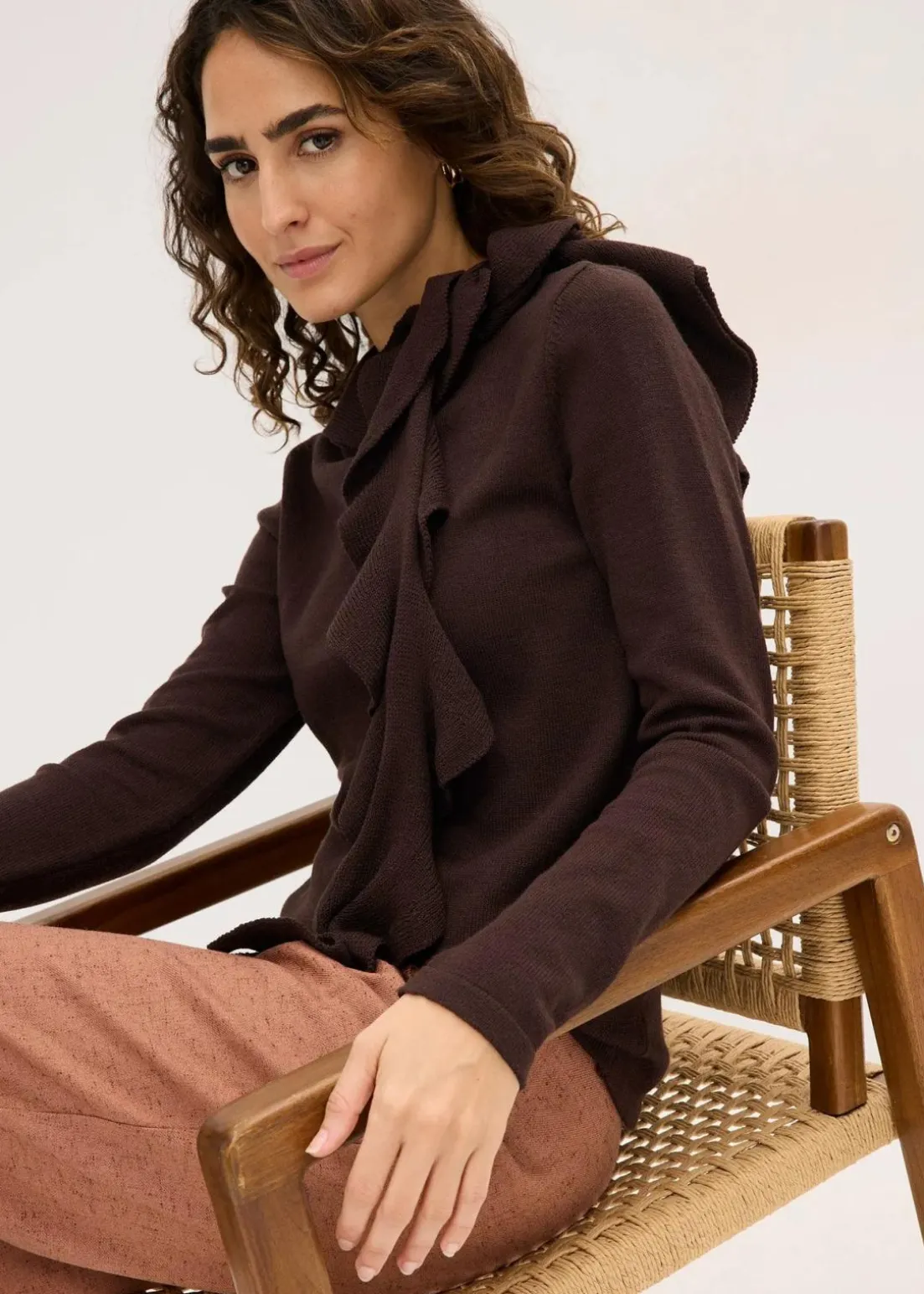 Feinstrickpullover aus fließendem Viskose-Mix