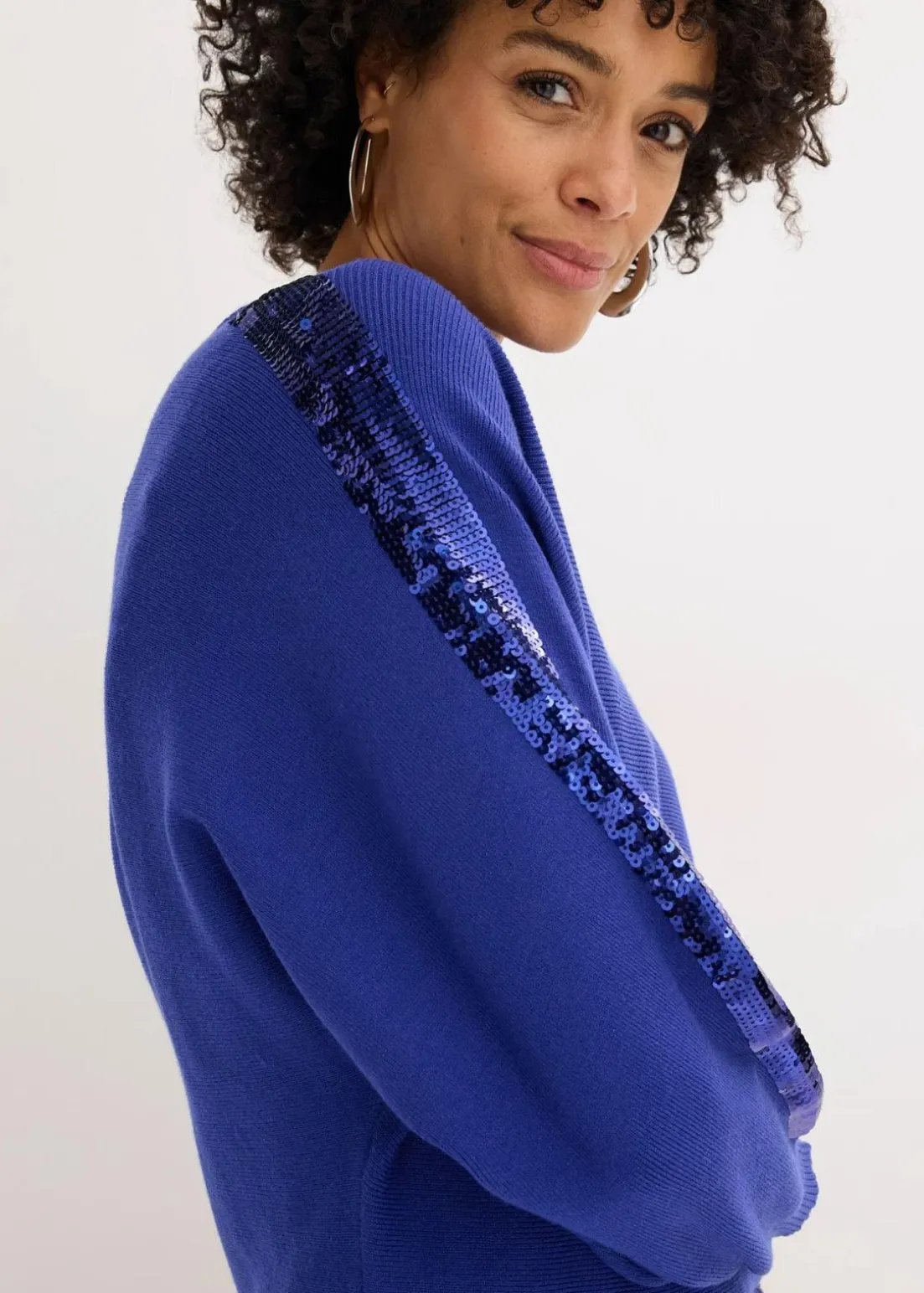 Feinstrickpullover mit Pailletten