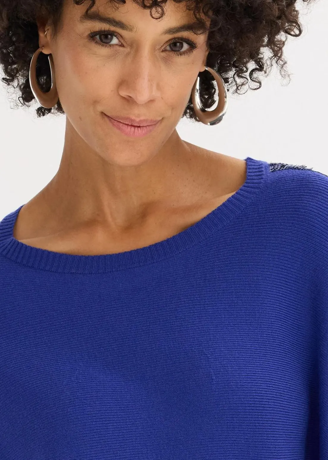 Feinstrickpullover mit Pailletten