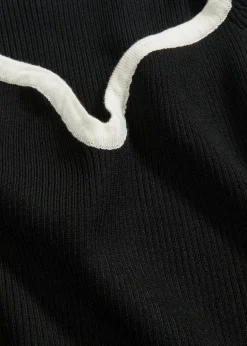 Figurbetontes Strickkleid