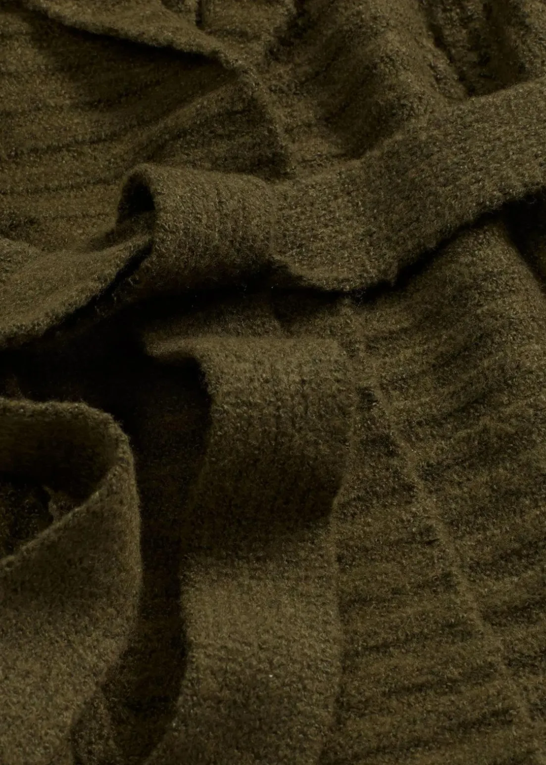 Grobstrickjacke mit Zopfmuster