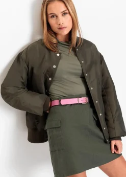 Gürtel mit goldener Metallschließe