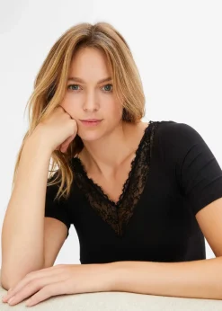 Halbarm-Body aus Modal mit Spitze