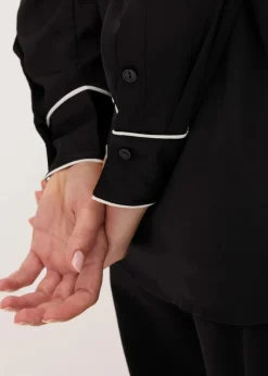 Hemdbluse aus fließendem Satin