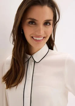 Hemdbluse aus fließendem Satin