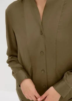 Hemdbluse aus fließendem Satin