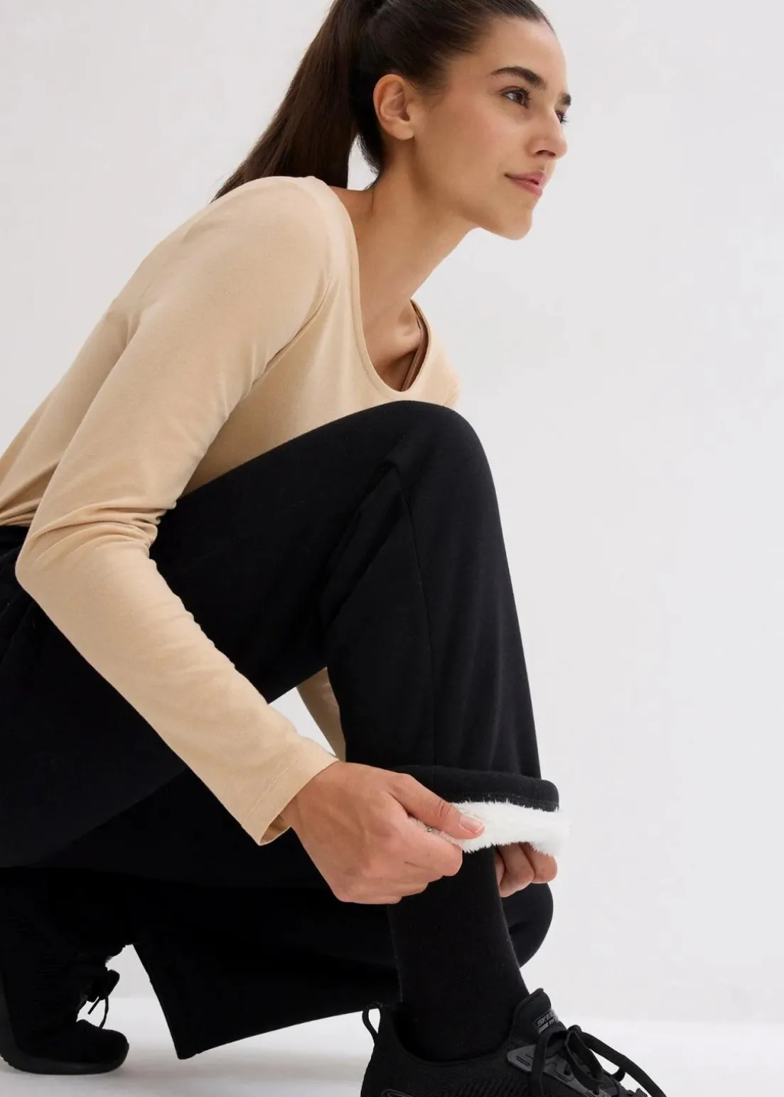 Jogginghose mit Teddyfleece-Futter, weit geschnitten