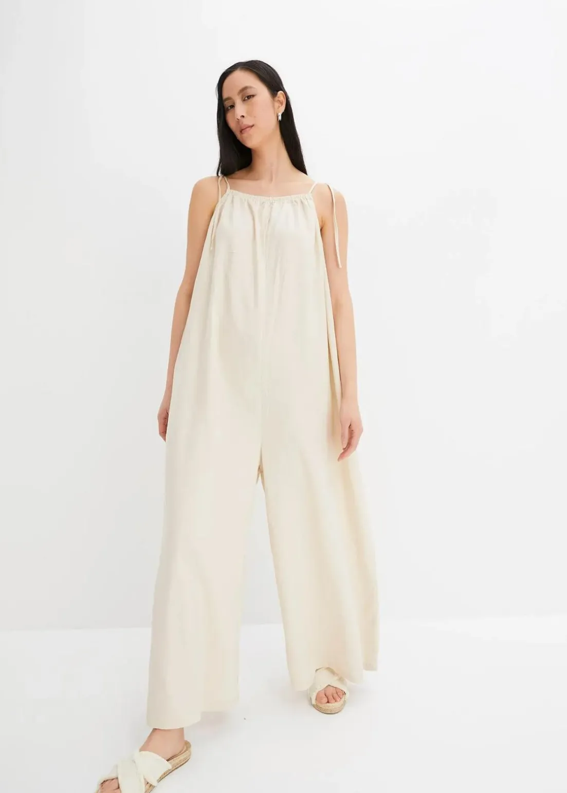 Jumpsuit aus leichtem Leinen-Viskose-Mix