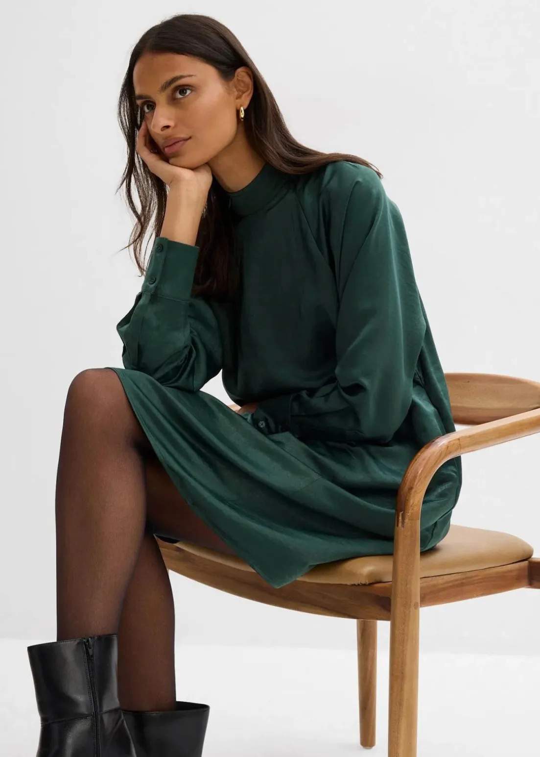 Kleid aus Viskose-Mix