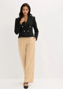 Kurzblazer aus softem Bouclé