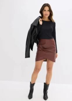 Kurzer Lederimitat-Rock