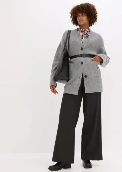 Kurzer Strick-Mantel mit Gürtel