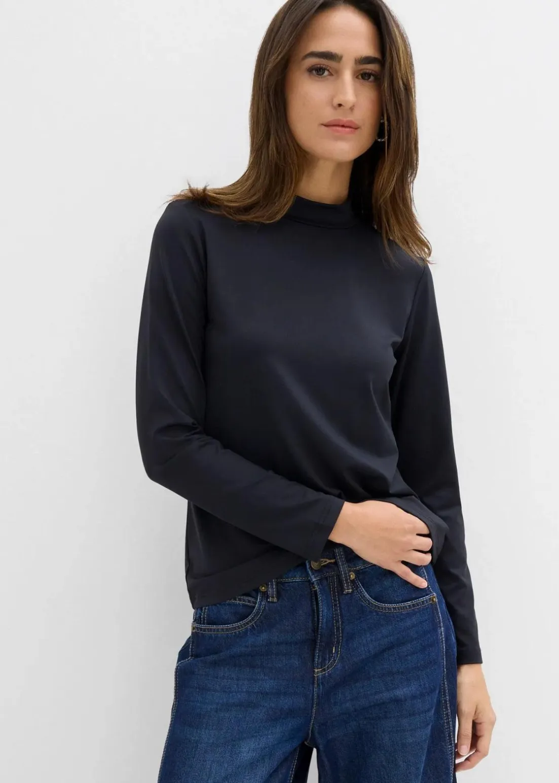 Langarmshirt mit Stehkragen mit recyceltem Polyamid