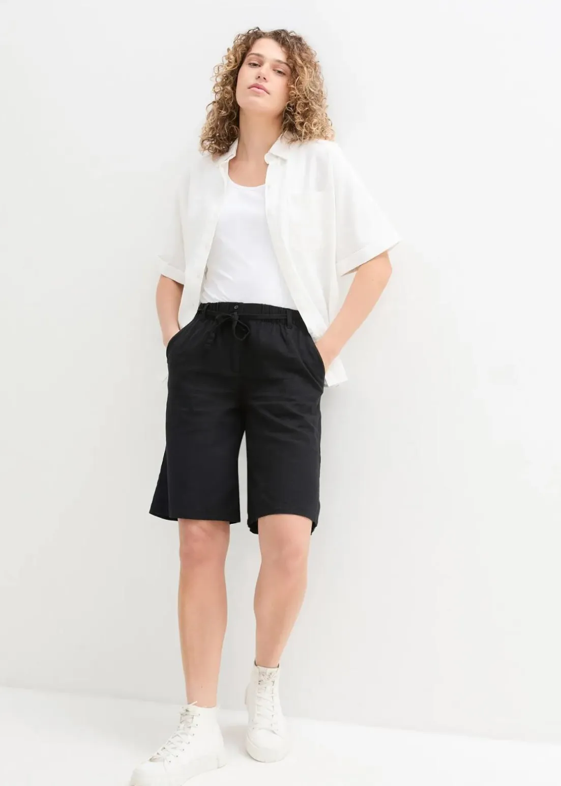 Legere Bermuda mit Leinen