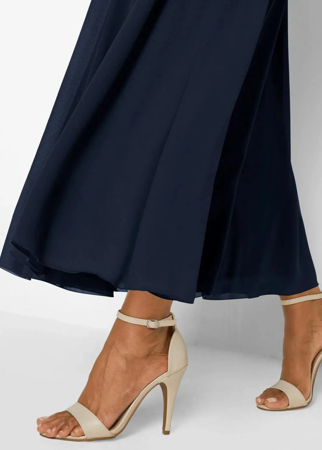 Maxikleid mit Spitze