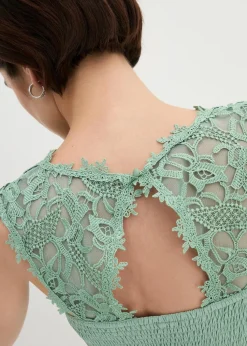 Maxikleid mit Spitze