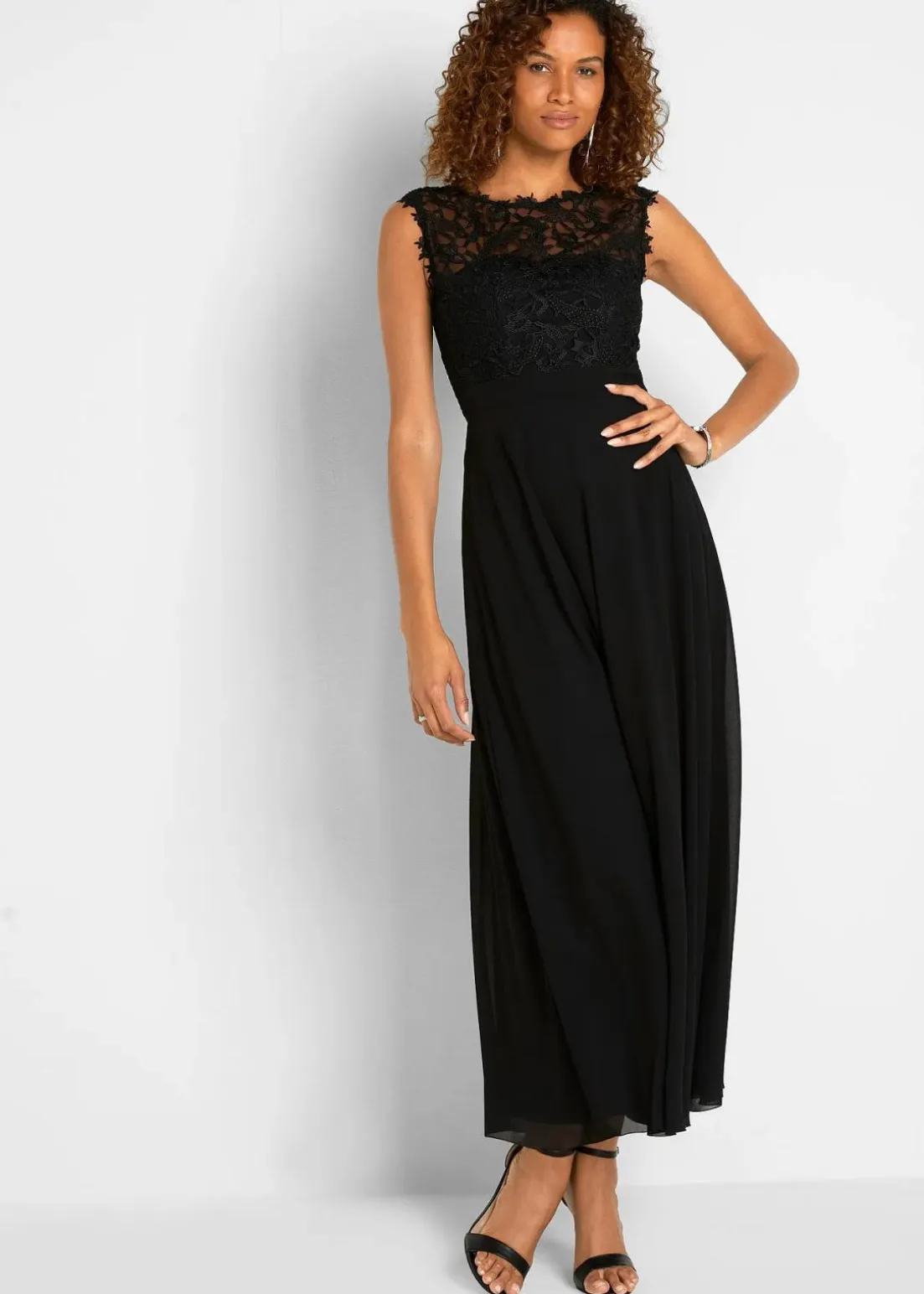 Maxikleid mit Spitze