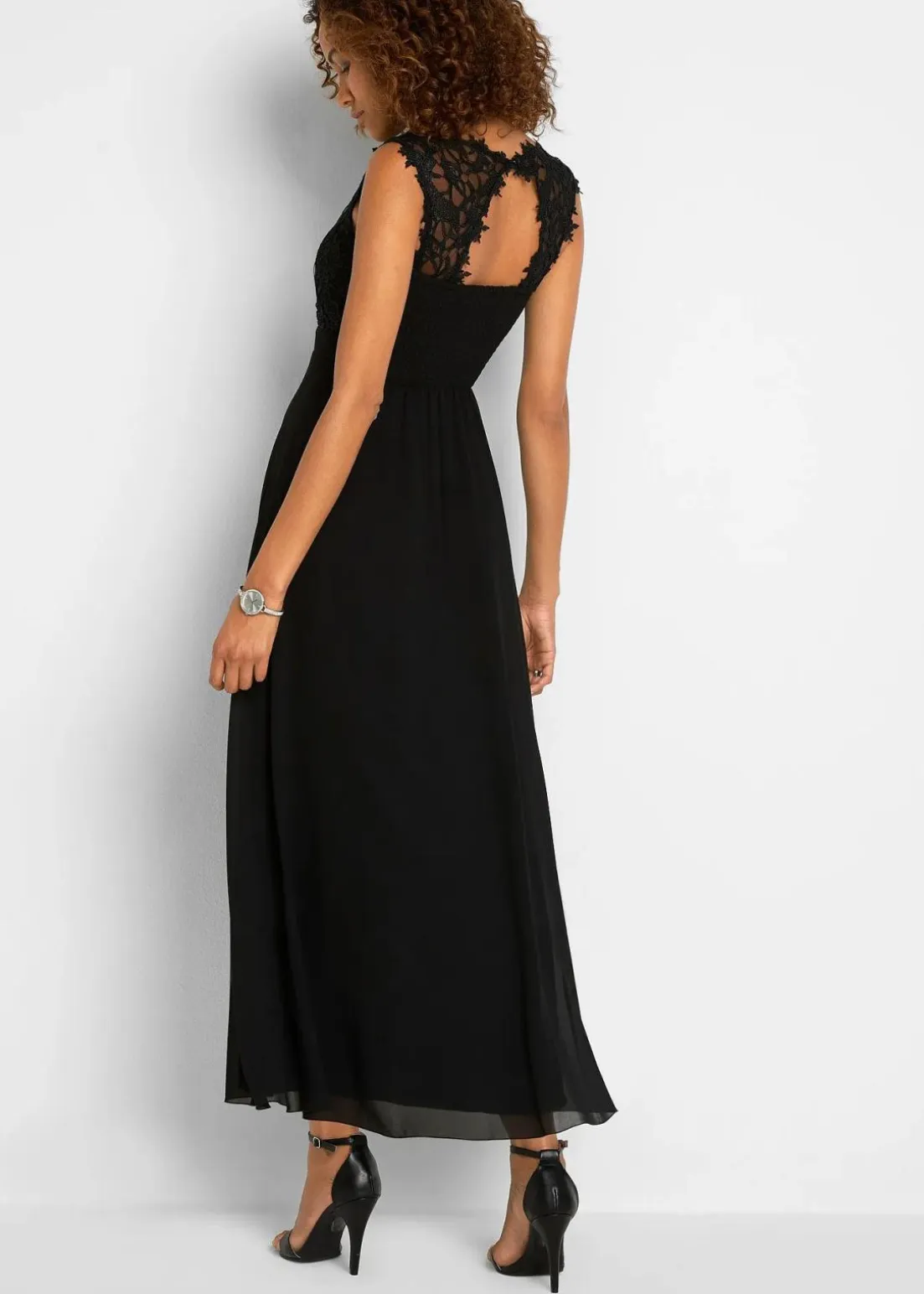 Maxikleid mit Spitze