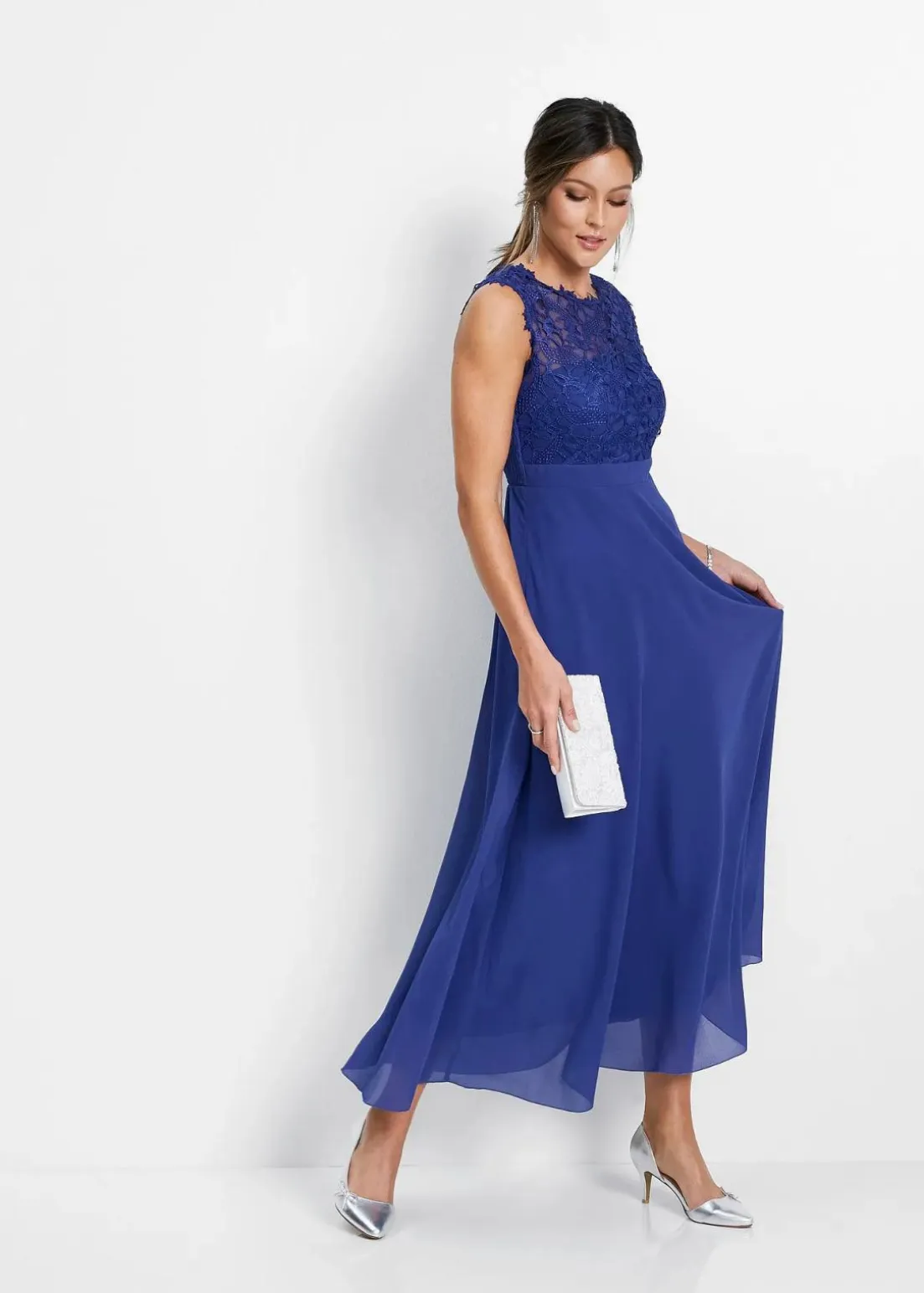 Maxikleid mit Spitze