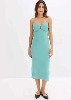 Maxikleid mit tiefem Ausschnitt