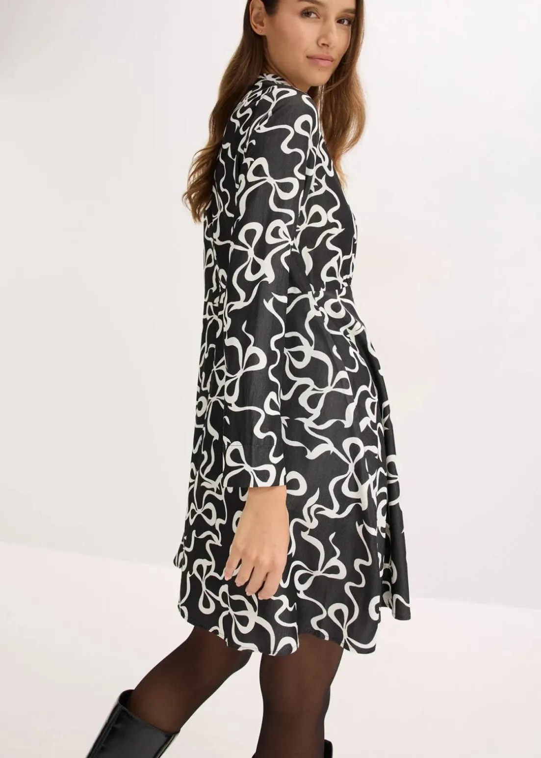 Midikleid aus fließendem Viskose-Mix