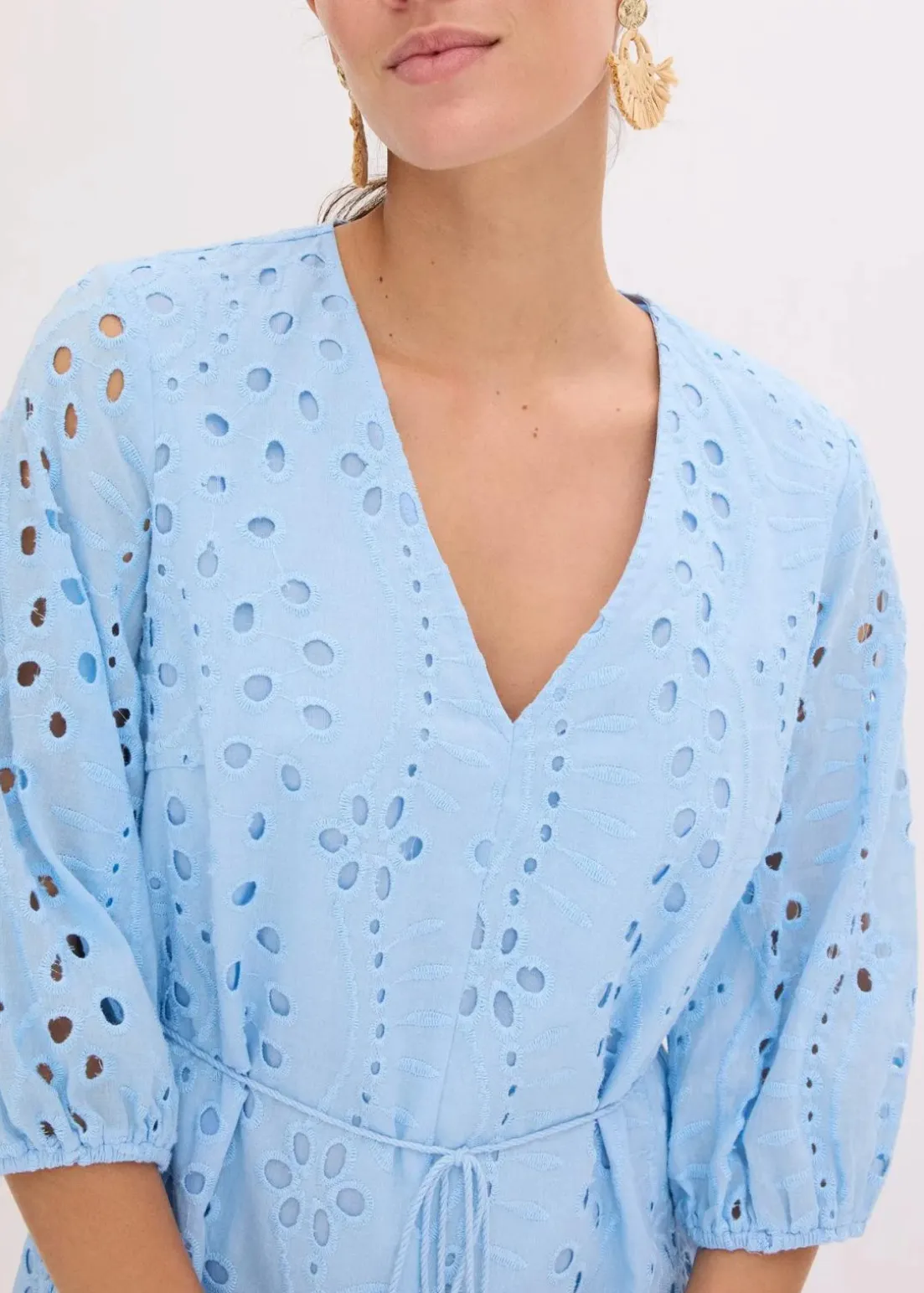 Midikleid aus reiner Baumwolle mit Lochstickerei