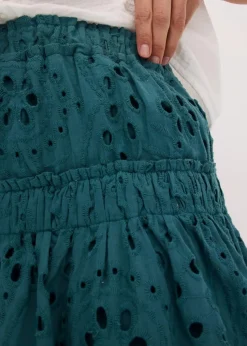 Minirock mit Lochstickerei